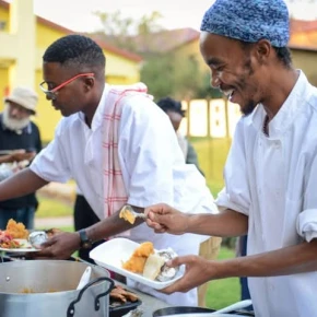 Home Restaurant in Lesotho, Monterrey N.L., Mexico - with Kamohelo - Photo 1