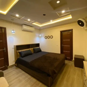 Entire apartment in Lower Mall, Lahore, Pakistan - with :Name - Photo 1