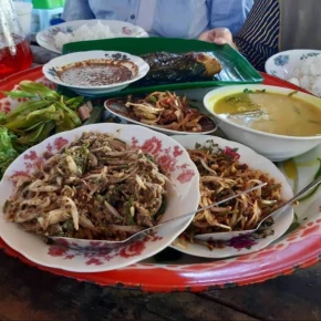 Home Restaurant in Lebuhraya Kuala Lumpur - Seremban, Seri Kembangan Selangor, Malaysia - with ZAINI - Photo 1