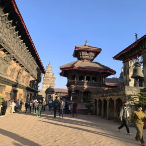 Hiking for fun in Kathmandu - Photo 5