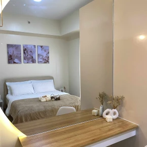 Entire apartment in Festive Walk, Iloilo City Iloilo, Philippines - with :Name - Photo 3
