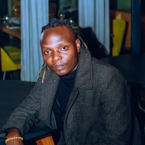 Meet Eliab Nzayisenga in Kigali - Your Local Friend & Expert - ID1329