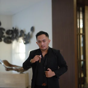 Meet Abi, your local expert in Yogyakarta