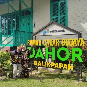Join my tour will be give you more experiences about small Oil Ci.. in Balikpapan - Photo 3