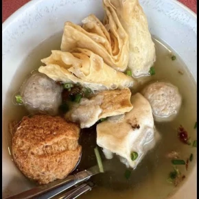 Home Restaurant in Jalan Pangestu Raya,  Kabupaten Malang, Indonesia - with Ibrahim - Photo 1