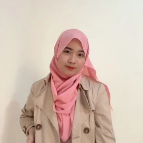Meet Mina in Jakarta - Your Local Friend & Expert - ID8933