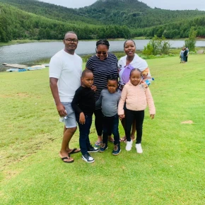 Visiting hotels, restaurants, bars , recreational places, nature, game in Harare - Photo 3