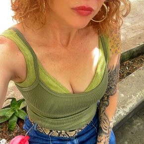 Brenda - Private Tour Guide in Medellín - Photo 2