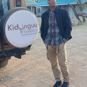Zubery Mhando - Private Tour Guide in Arusha