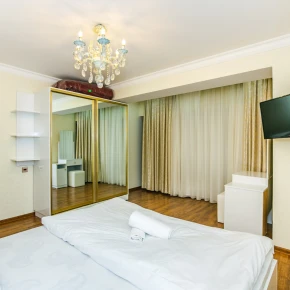 Entire apartment in Xaqani Küçəsi, Bakı, Azerbaijan - with :Name - Photo 4