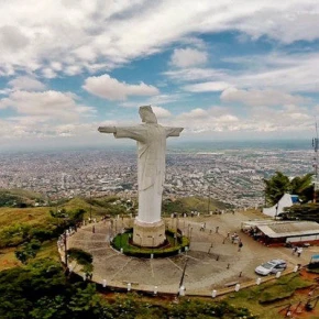 Cali Uncovered: Salsa, Street Food & Hidden Gems with a Local Friend - Live Streaming - Photo 4