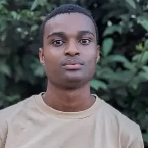 Anthony - Private Tour Guide in Arusha - Photo 1