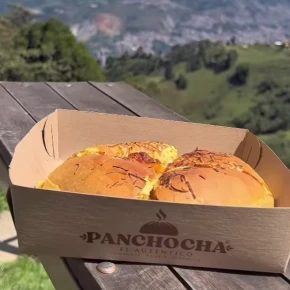 Panchocha bread at San Félix in Medellín - Photo 3