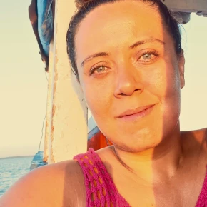 Meet Anahi in São Paulo - Your Local Friend & Expert - ID11322