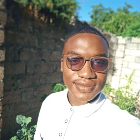 Meet Ephraim in Lusaka - Your Local Friend & Expert - ID1771
