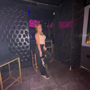 Meet Zeina in Cairo - Your Local Friend & Expert - ID1780