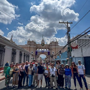 Un Walking tour por el centro histórico de Guatemala in Guatemala City - Photo 1