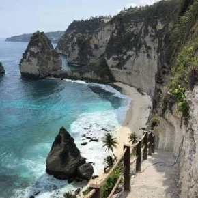 I am a Local  licensed and skilled travel guide from Jakarta.,INDONESI in Jakarta - Photo 6