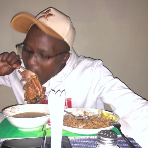 Home Restaurant in Kampala Road, Kampala, Uganda - with ELIJAH - Photo 1