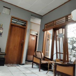 Entire apartment in Jl. Kutisari Indah Bar. I No.29, Indonesia - with :Name - Photo 3