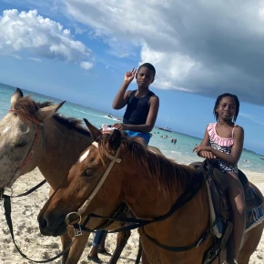 The best tour ride guide in Montego Bay Dixon tours where you get fun in Montego Bay