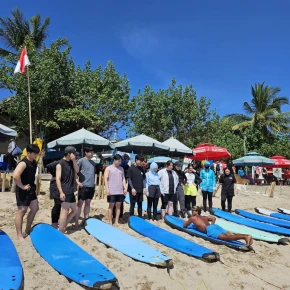 Entire apartment in Kuta, Indonesia - with InaDreadboy SurfClass - Photo 2