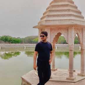 Well known person about local area provide fun travel help guid proper in Indore - Photo 2