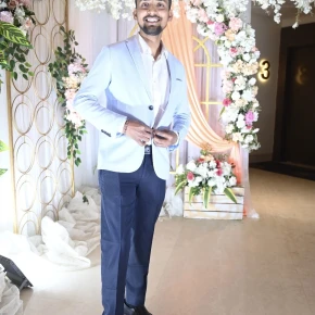 Ritesh Kumar's profile image