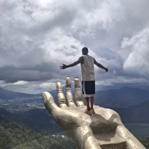 A Day on a tour with Carlos 
Antigua Guatemala y volcanos - Live Streaming - Photo 2