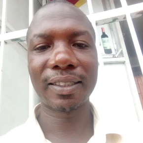 Meet Anaclet Ndayikunda, your new local friend in Bujumbura
