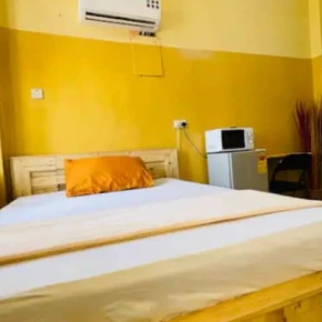 Entire apartment in Oxford Street, Accra Accra Metropolis, Ghana - with :Name