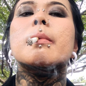 Lya's profile image