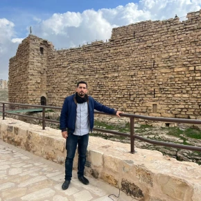 I have more than seven years of experience in tourism. I lived and was in Amman - Photo 4