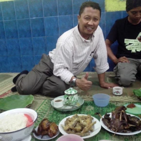 Home Restaurant in Jl. Timuran No.83, Indonesia - with Dony - Photo 4