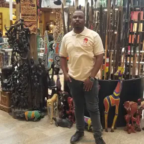 Stuart - Private Tour Guide in Arusha - Photo 3