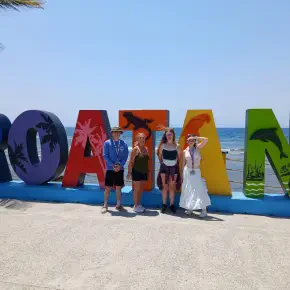 Roatan monkey sloth snorkeling plus west bay beach break in Coxen Hole - Photo 5
