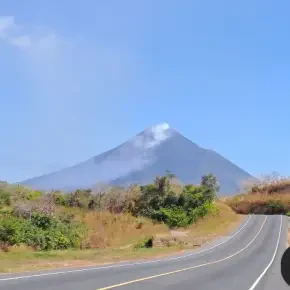 Managua city tour
Masaya Volcano
Catarina lagoon
Granada city and lake in Managua - Photo 1