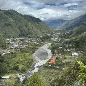 Discover Baños with me in Banos - Photo 1