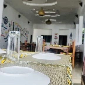 Home Restaurant in Zanzibar Road, Nairobi Nairobi County, Kenya - with Anthony - Photo 3