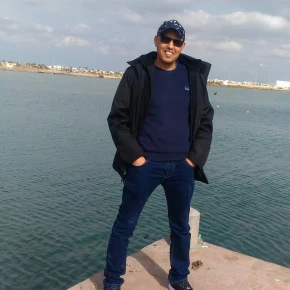 Faire des tours selon dans les ville renommée in Tunis - Photo 2