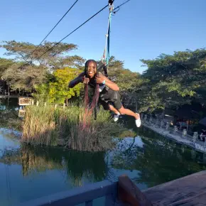 Meet Evelyn, your local expert in Lusaka - Photo 2