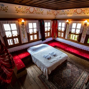 Private room and Bed in shared room in Safranbolu Sanayi,  Safranbolu, Türkiye - with :Name